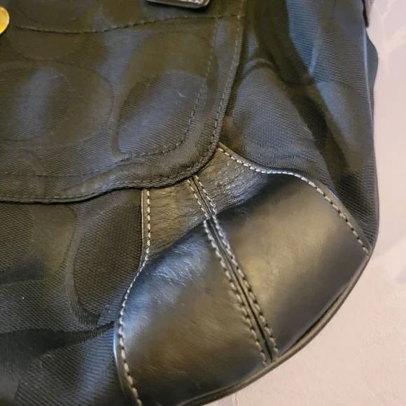 Coach Ergo shoulder Hobo in signature canvas black - Picture 9 of 14